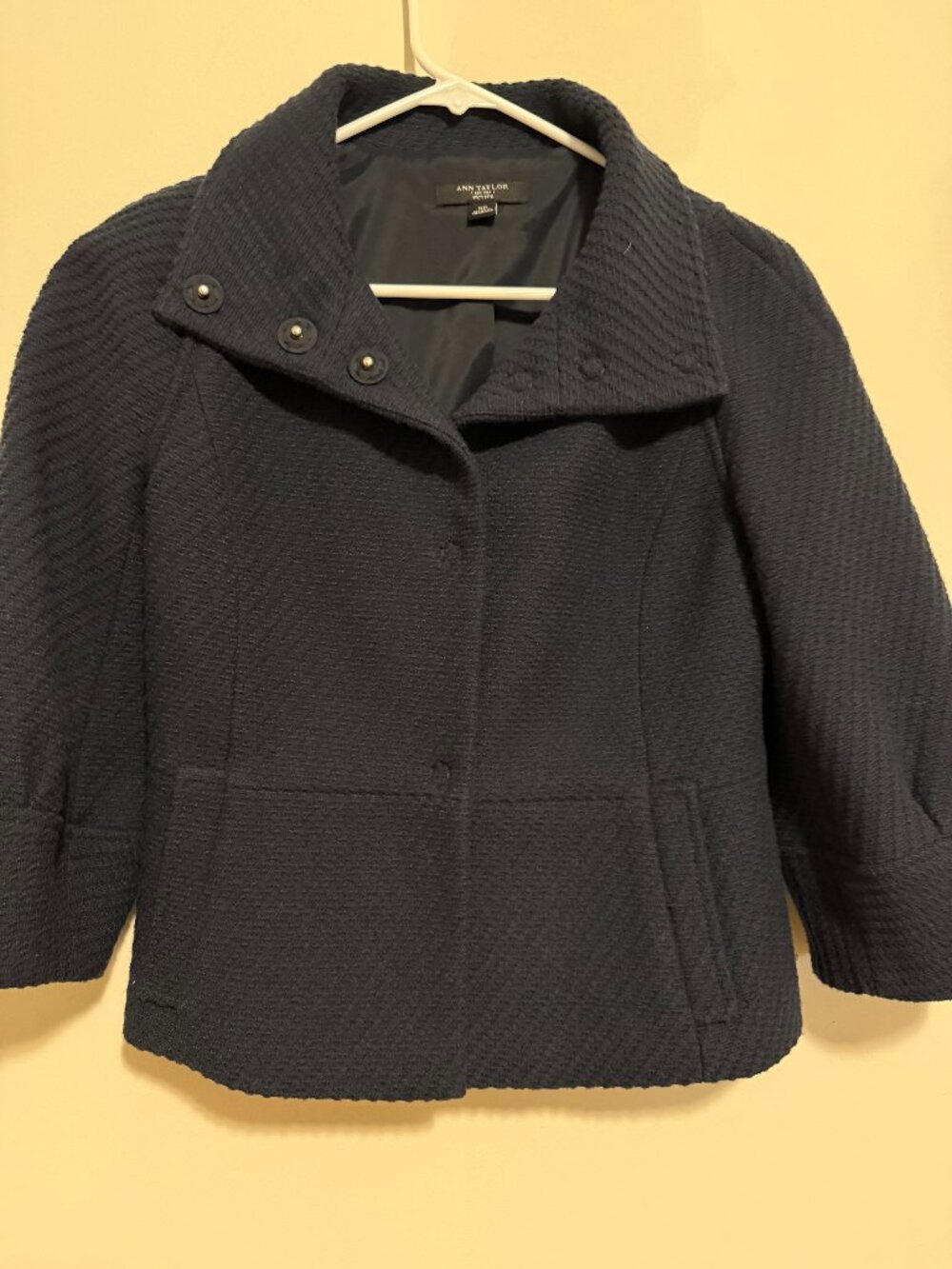 Ann Taylor Petite Black Textured Structural Jacket